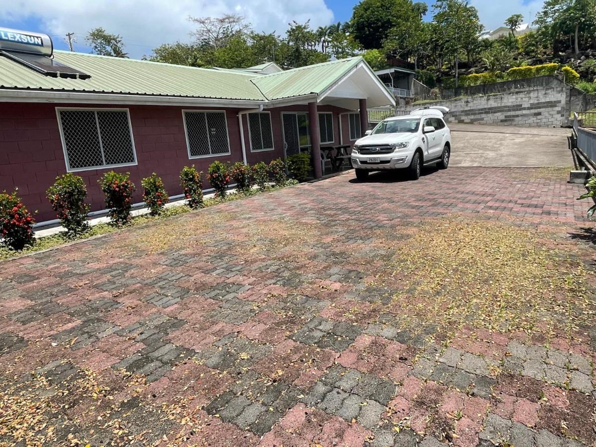 Keris Rental Houses Vaitele Экстерьер фото