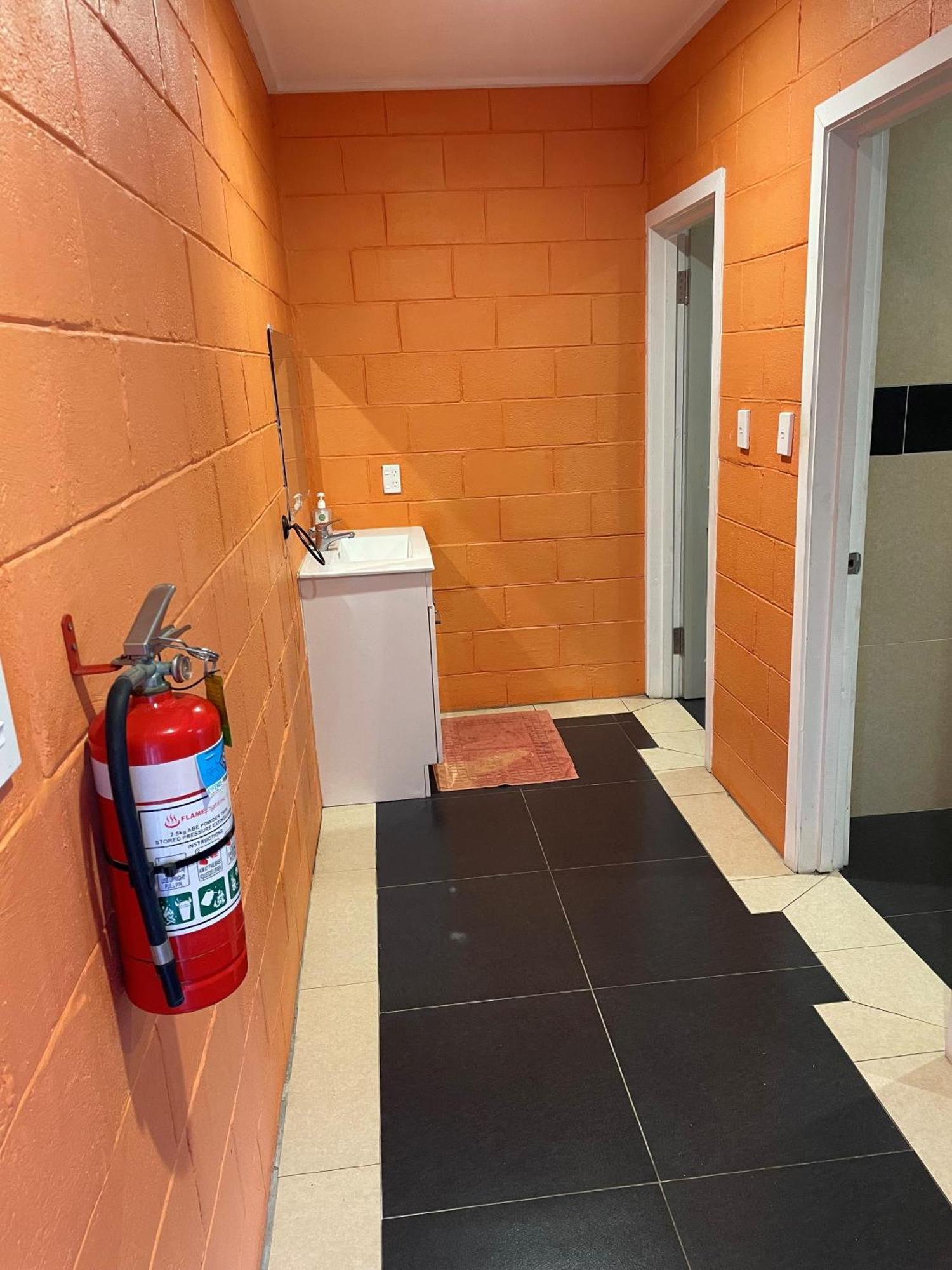 Keris Rental Houses Vaitele Экстерьер фото